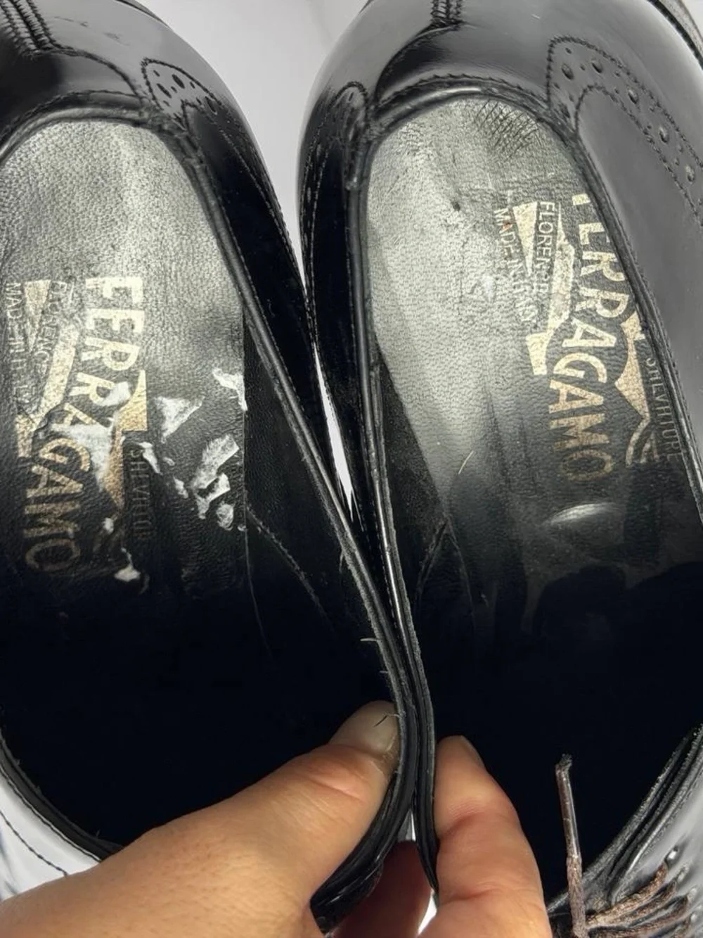 Salvatore Ferragamo Black Leather Brogue Cap-toe Oxfords Size 9